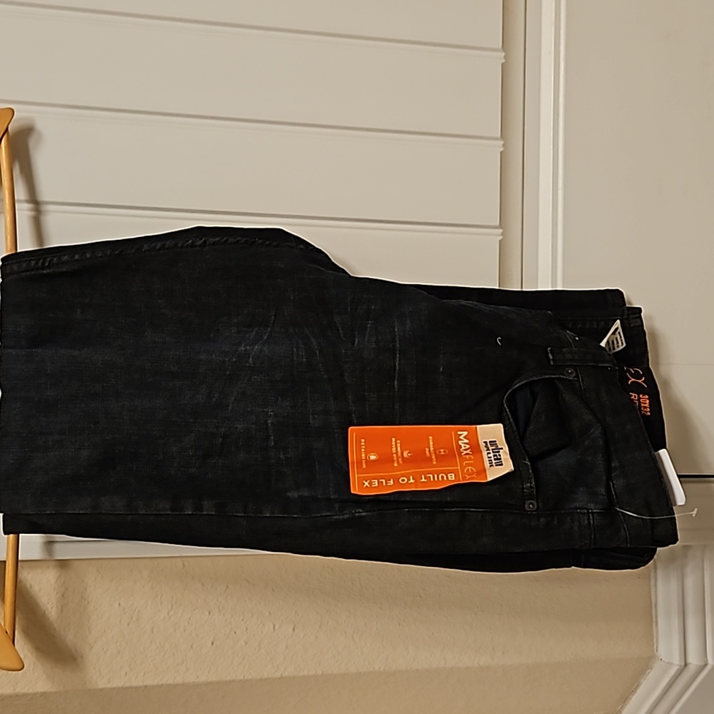 Urban Pipeline Dark Wash Men Jean's 30 Waist 32 Length